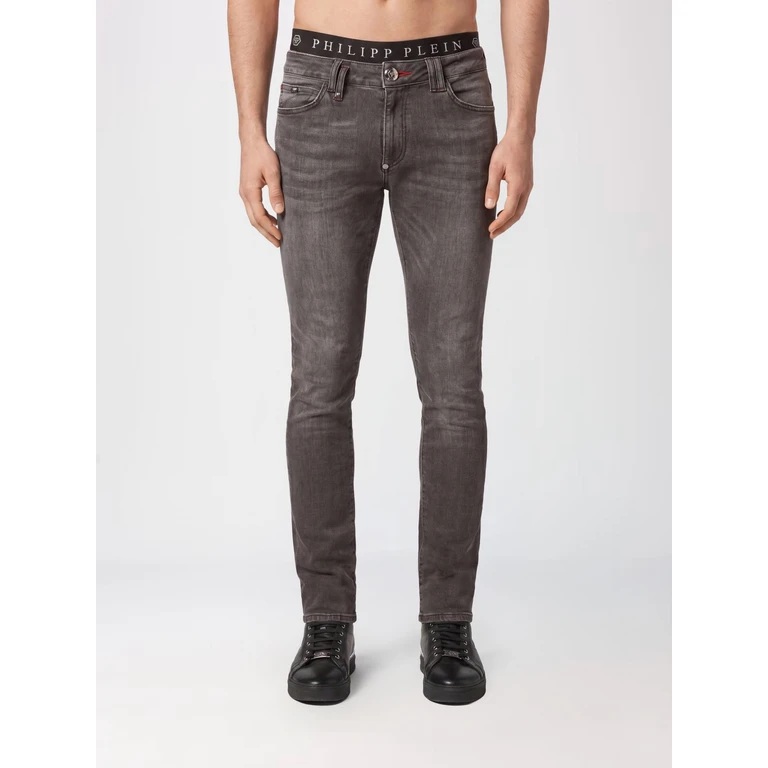 Slim Fit Skinny Jeans in Cotton Denim with Metal Logo Plaque (LABCMDT3452PDE004N10OR)