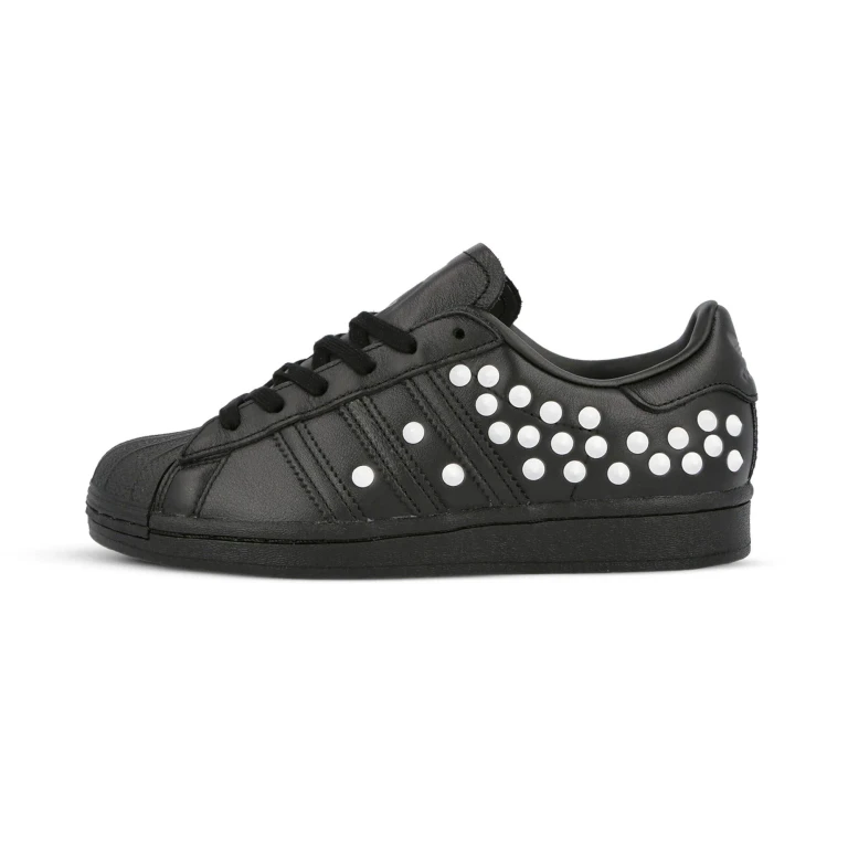 Women's Superstar Sneakers