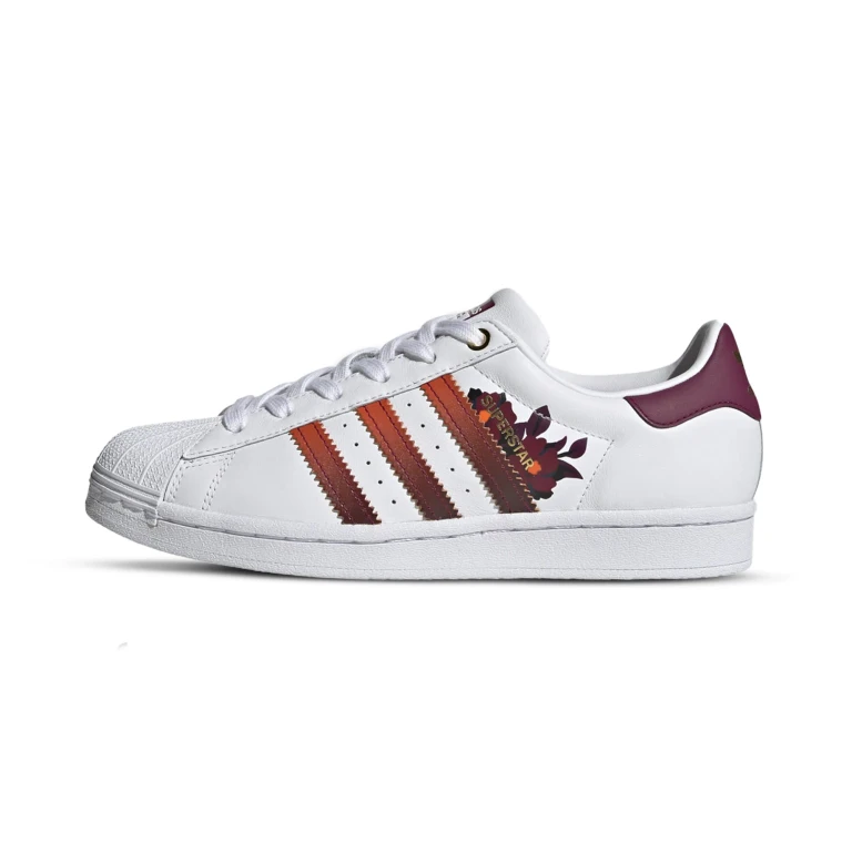 Women's Superstar Shoes