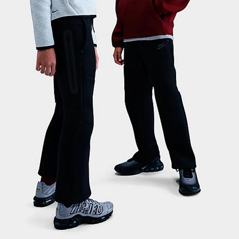 Nike Big Kids Sportswear Tech Fleece Open Hem Pants in Black Size: Small