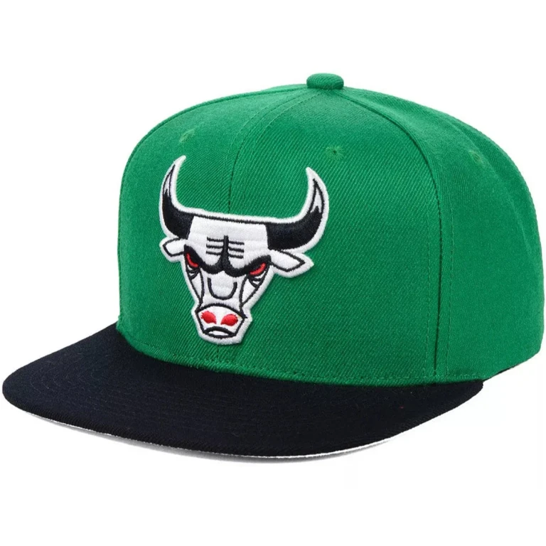 Men's NBA Chicago Bulls 2 Tone Classic Snapback