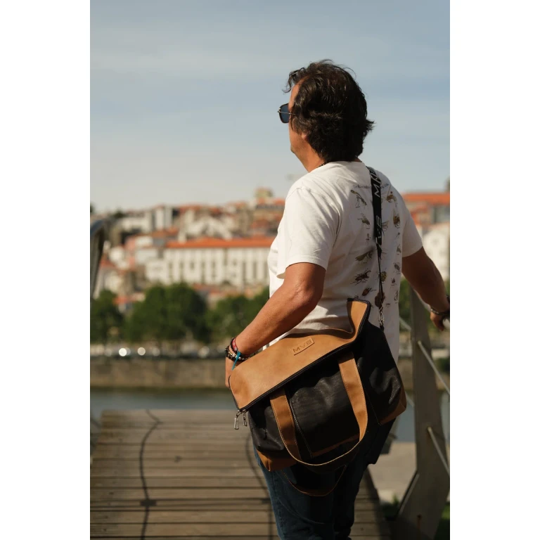 Versa Cork Messenger bag (EXE.32)