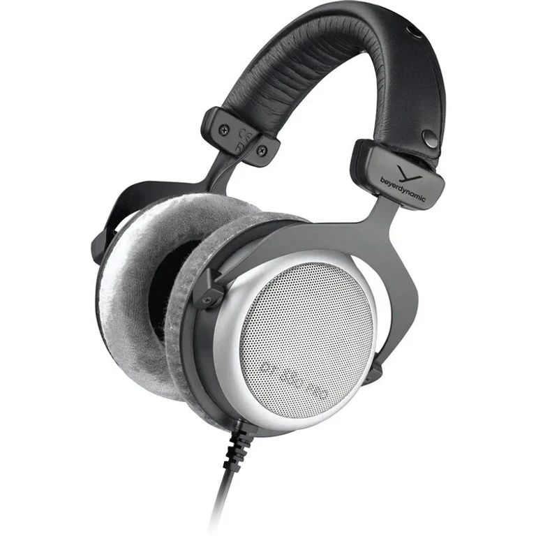 DT 880 PRO Semi-Open Dynamic Studio Headphones (250 Ohms)