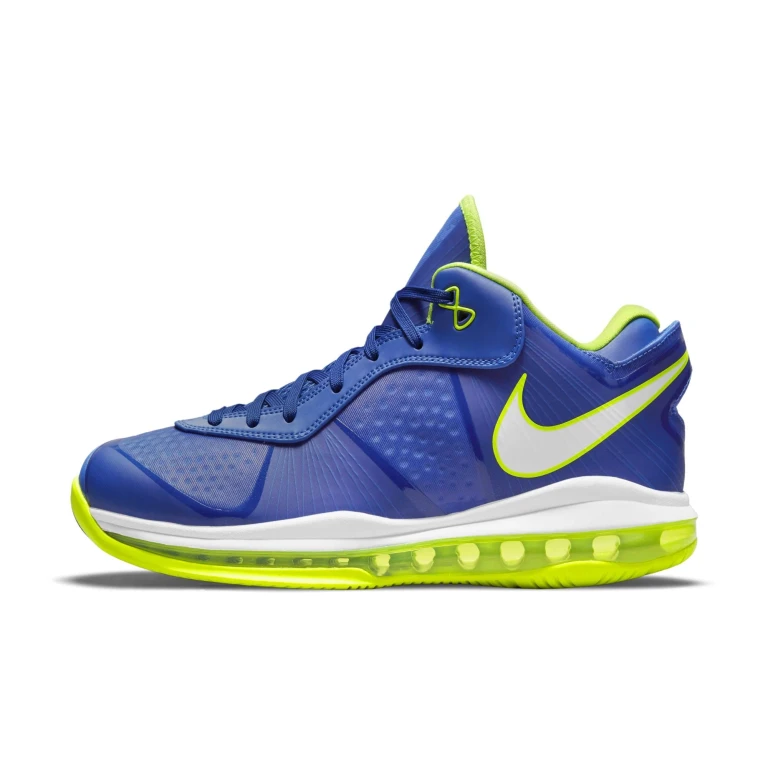 Men's Lebron Viii V/2 Low Qs Sneakers