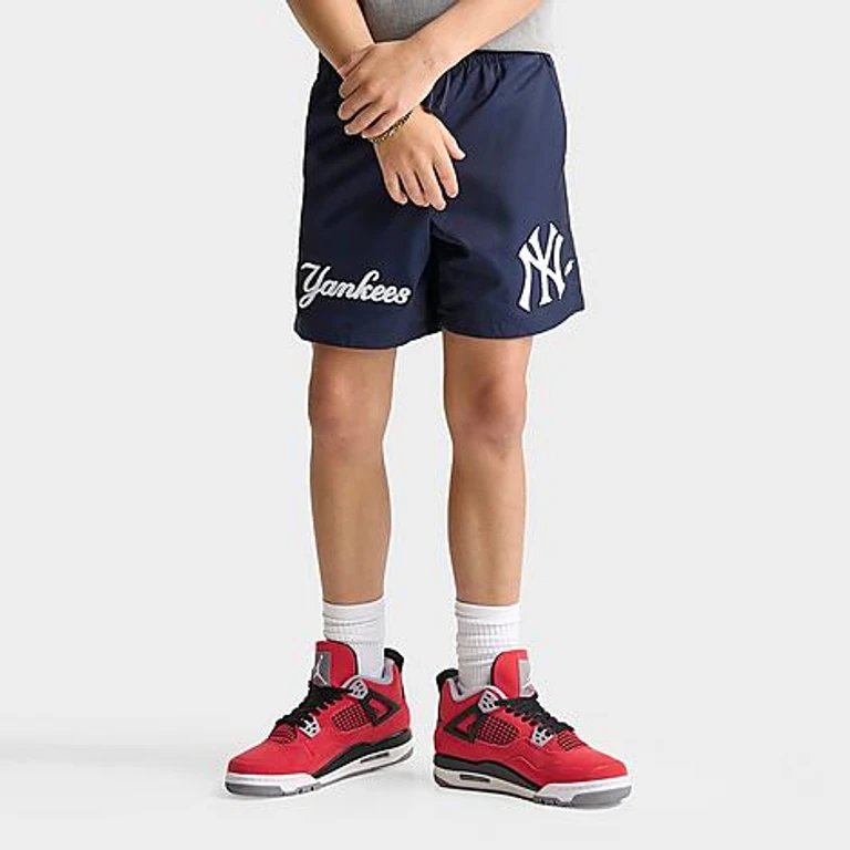 Pro Standard Big Kids New York Yankees MLB Woven Shorts in Midnight Navy Size: Small