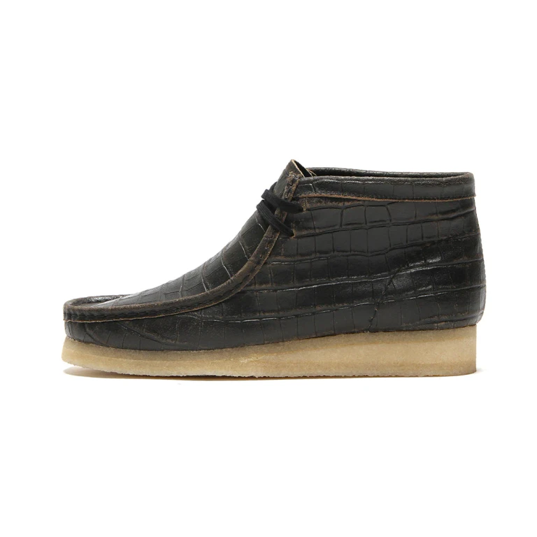 Women's Wallabee Boot Blkcroc Distress Booties