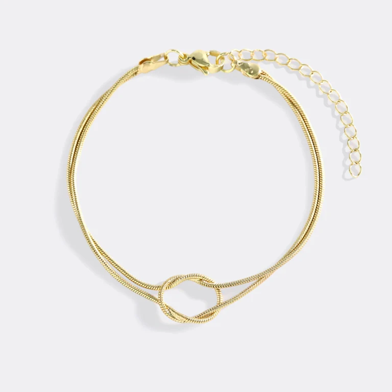 Dainty Knot Bracelet