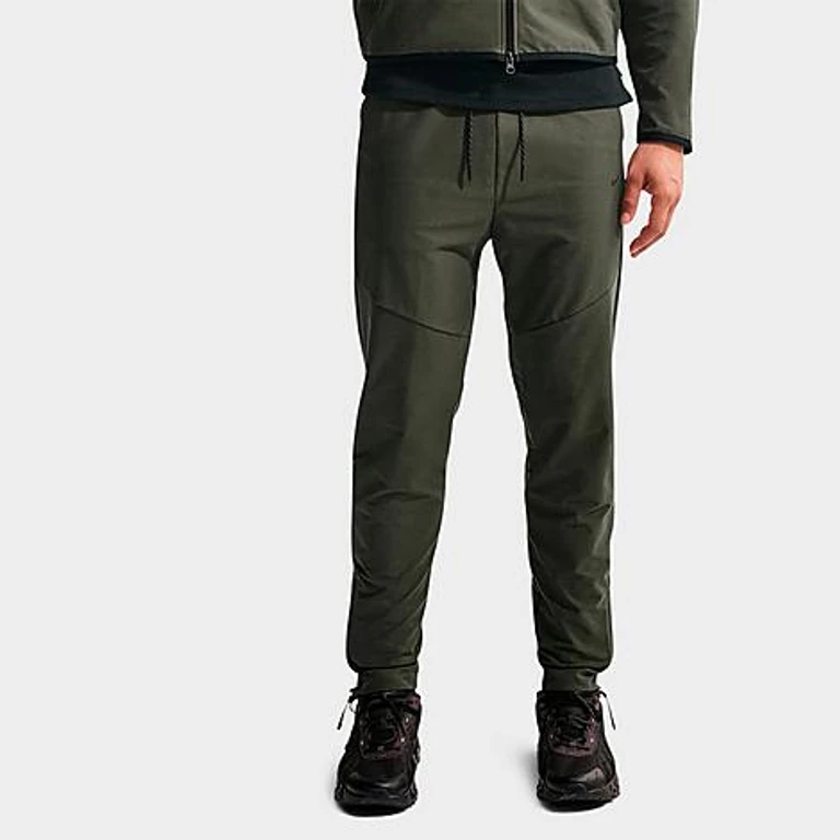 Nike Men's Tech Dri-FIT Shori Knit Pants in Cargo Khaki/Black Size: XS