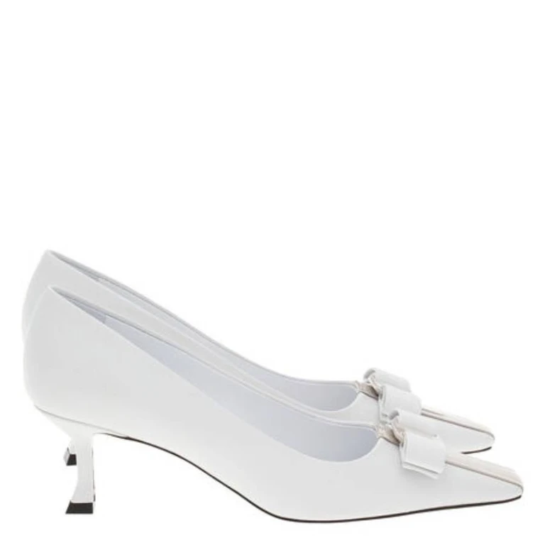 Ferragamo Siwar 60 Vara Bow Nappa Pumps, Size 7 C