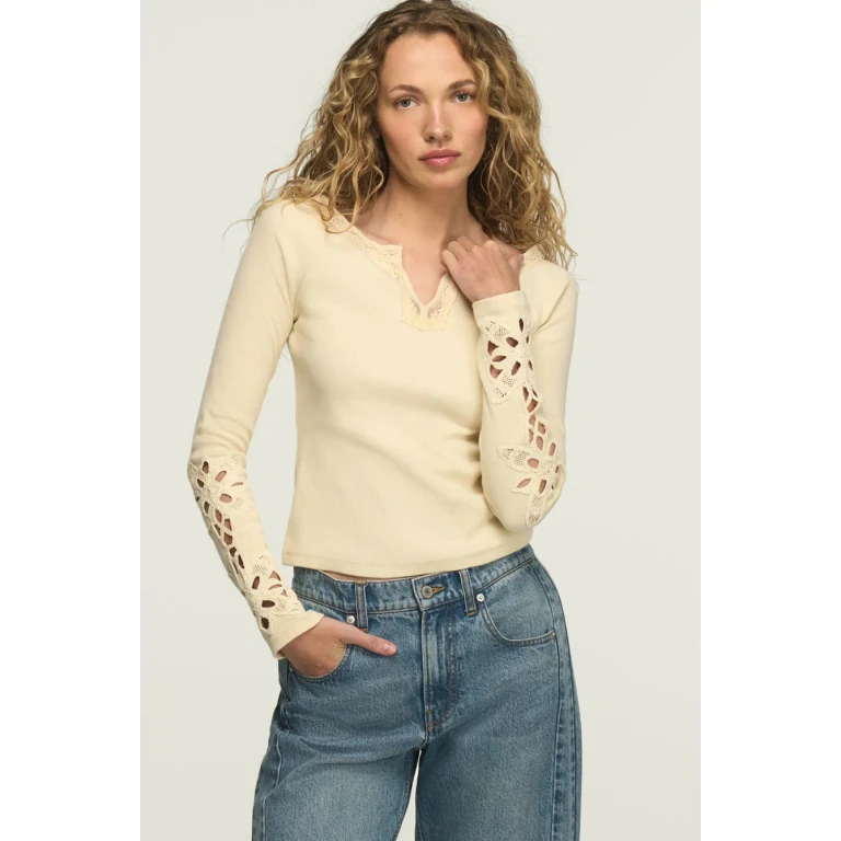 Women's Lace Notch Neck Fitted Top - Cream