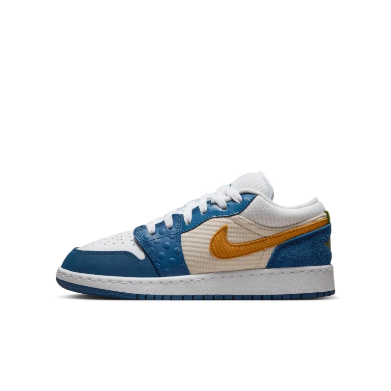 Grade School Retro 1 Low Se 'Messy Room' Gs Sneakers