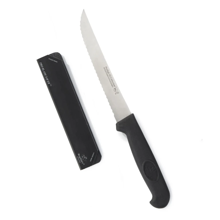 Soft Grip 6" Stainless Steel Scalloped Utility Knife