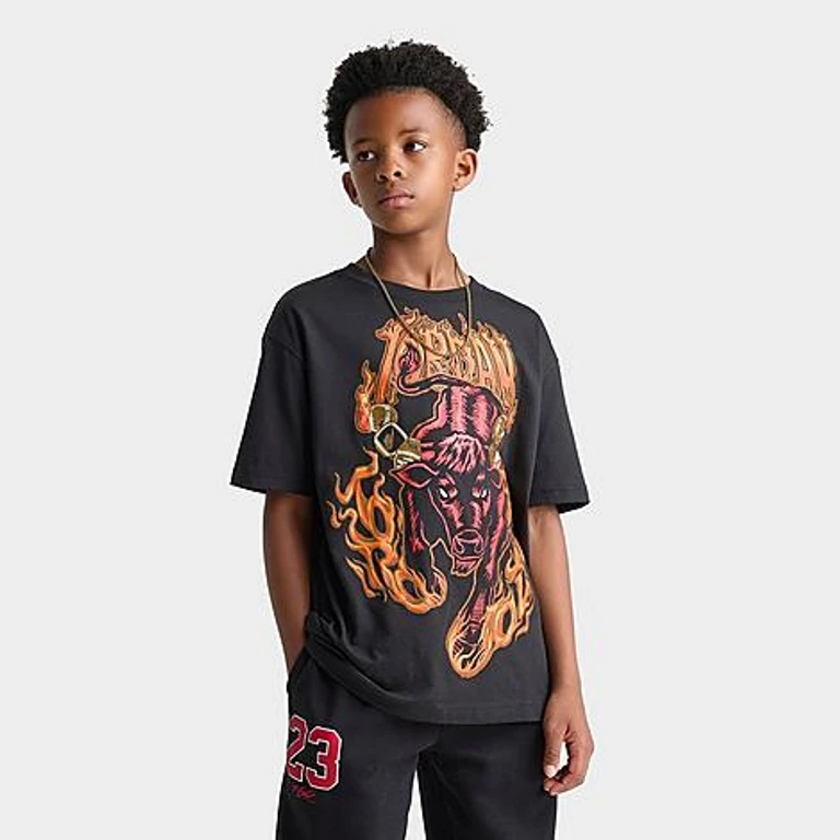 Jordan Big Kids Toro Bravo Retro Graphic T-Shirt in Black Size: Small