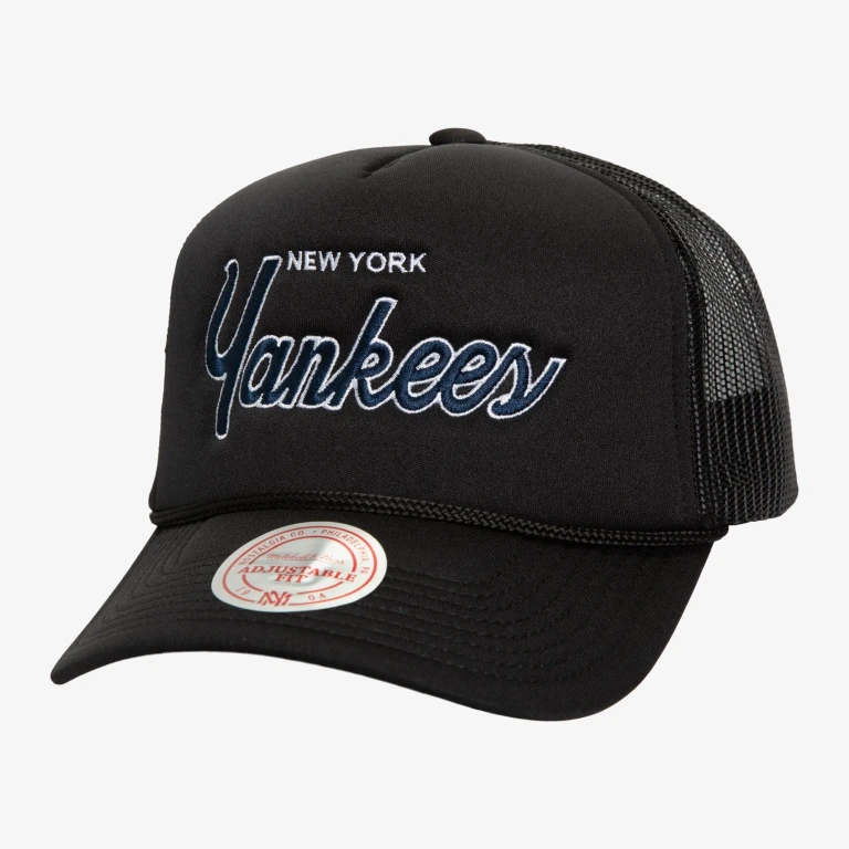 Men's MLB Script Trucker Yankees Hats