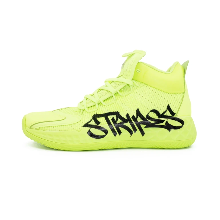 Men's Pro Boost Mid Sneakers