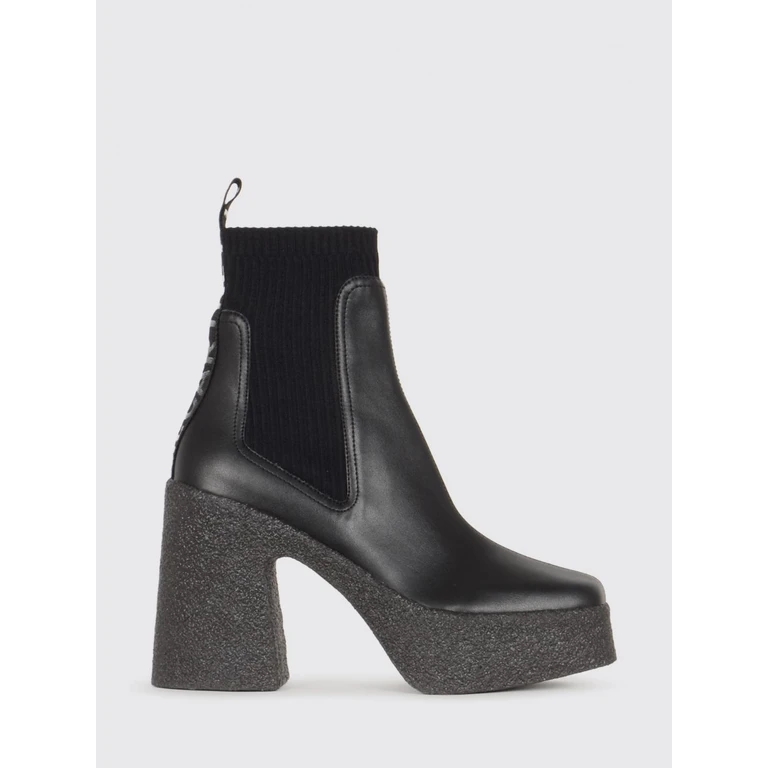 Boots Woman color Black (810440APADE01000)
