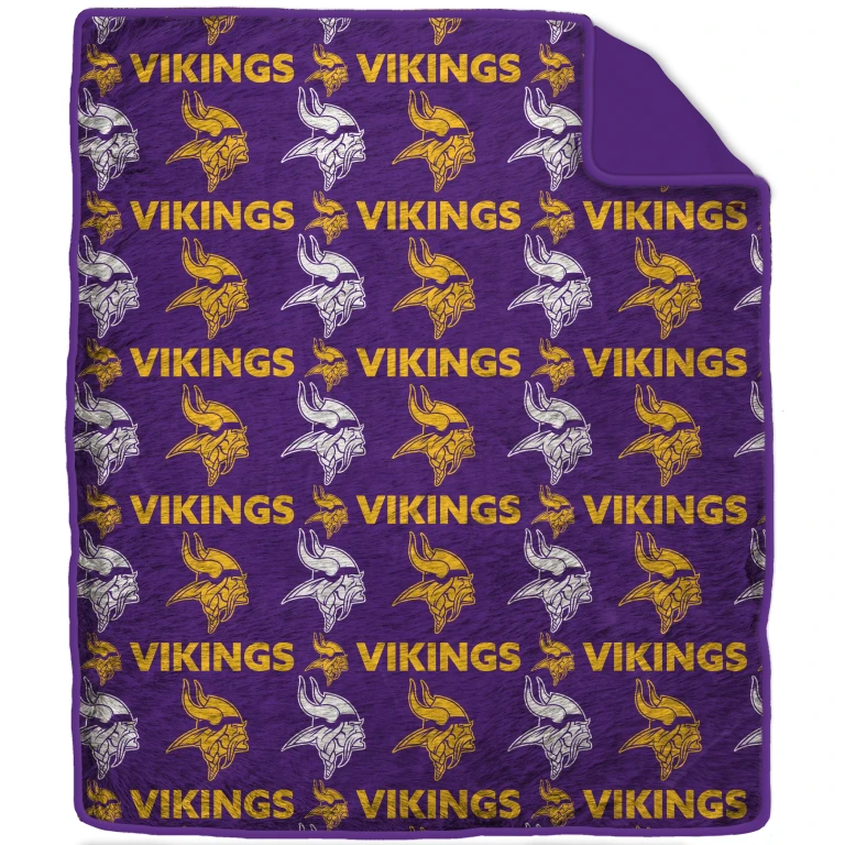 NFL Team Logo Ultra Plush Blanket 60x70