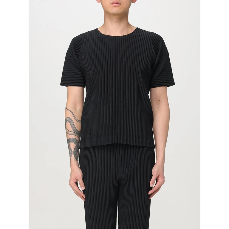 HOMME PLISSE' ISSEY MIYAKE T-Shirt Men color Black (HP56JK52015)