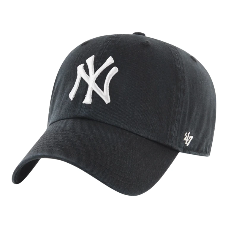 Clean Up New York Yankees Strapback Hat - Black Adjustable Cap