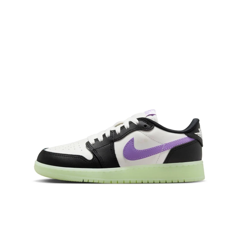 Grade School Retro 1 Low Og Gs Sneakers