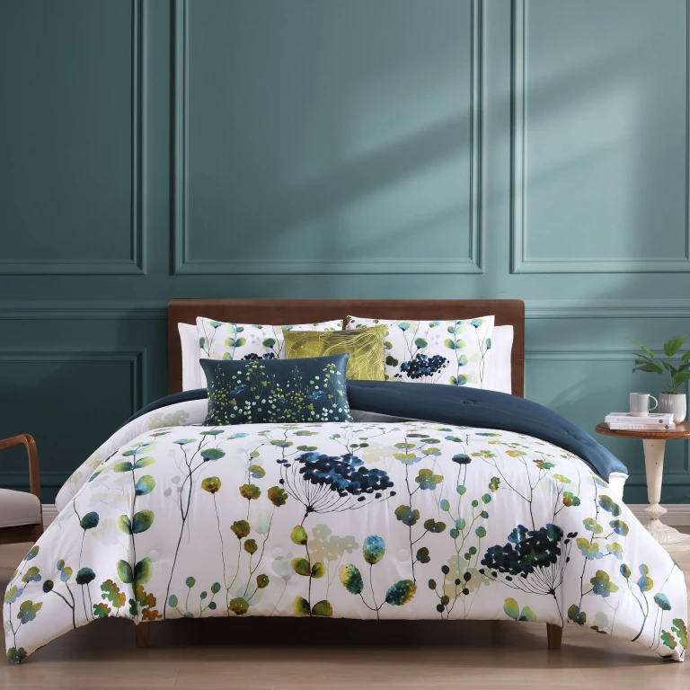 Abstract Vines 5 Piece Reversible Comforter Set