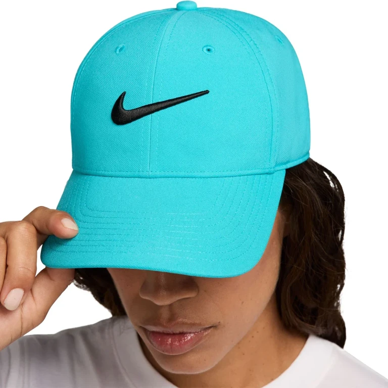 Dri-Fit Club Structured Swoosh Cap