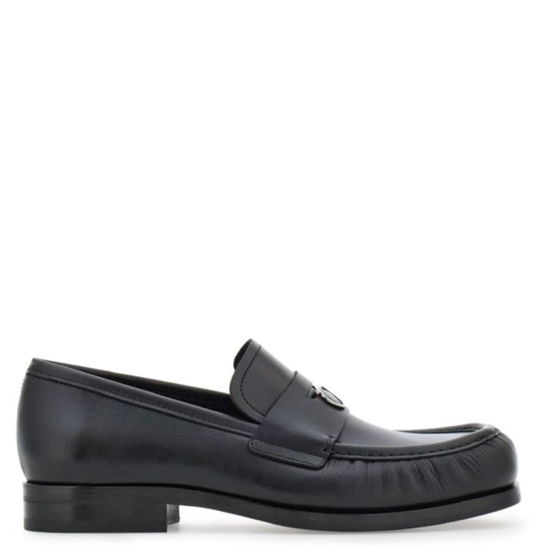 Ferragamo Gancini Plaque Leather Loafer