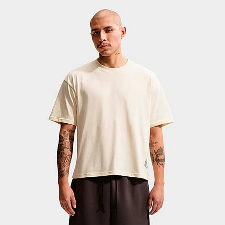 Nike Men's Sportswear Essential Boxy T-Shirt in Coconut Milk Size: XS