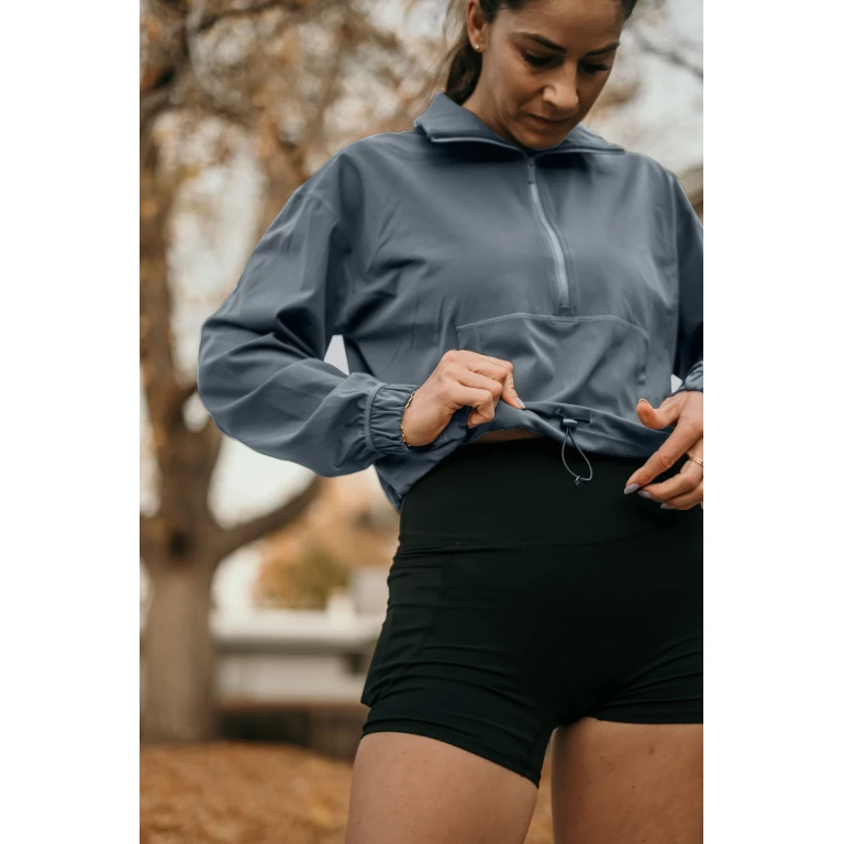 Gravity Breaking Free Pullover