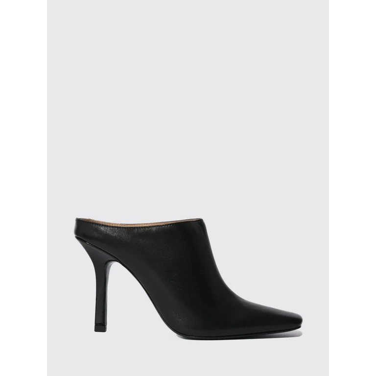 Shoes Woman color Black (8Z0120L026K103)