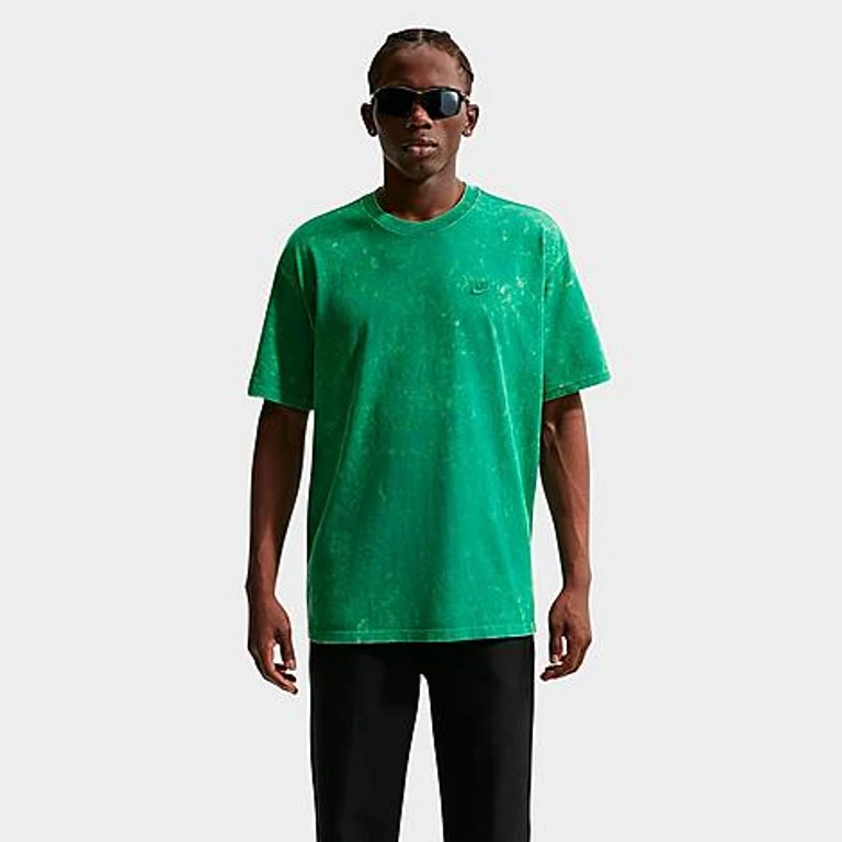 Men's Sportswear Vintage-Washed T-Shirt in Malachite/Malachite Size: XS