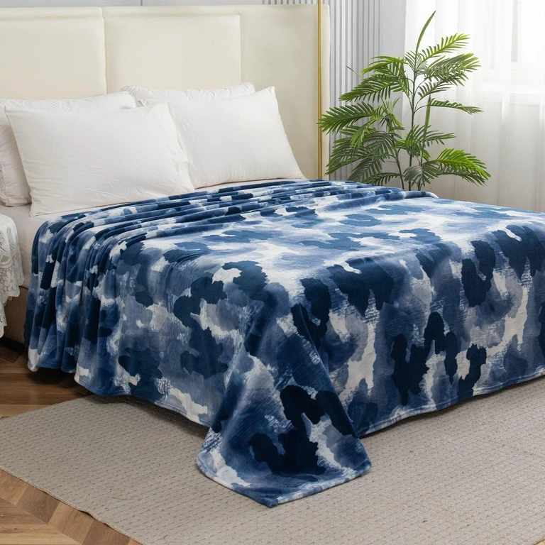 Camouflage Printed Velour Fleece Blanket Design - Velvety Feel