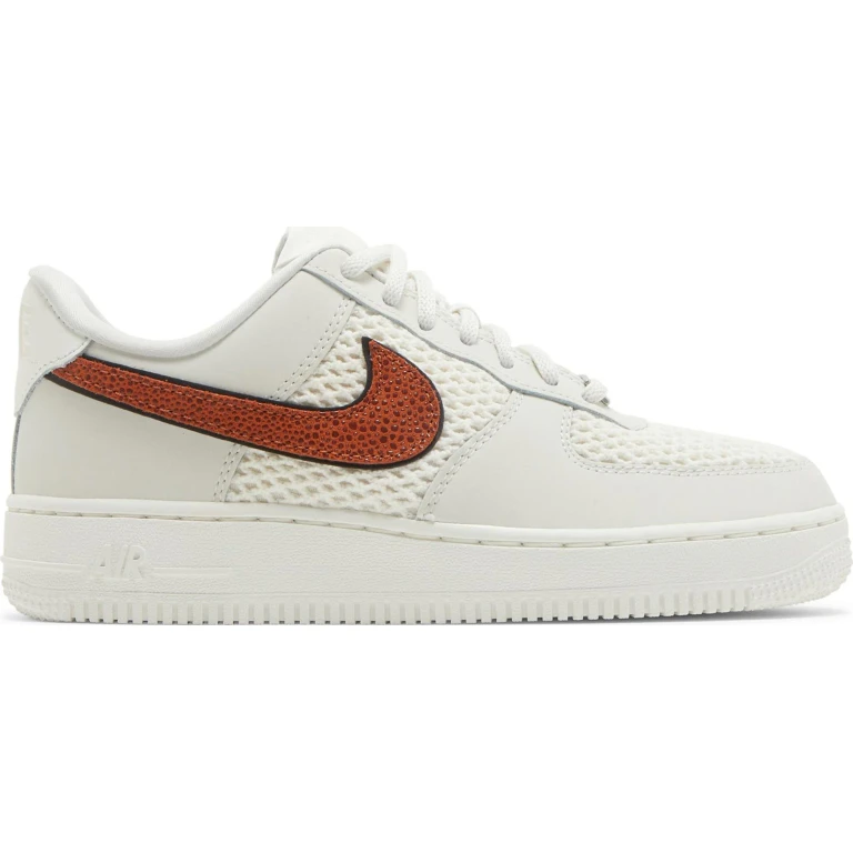 Women's Air Force 1 '07 Sneakers