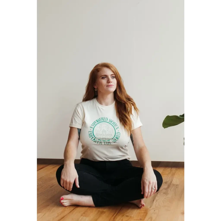 Empowered Women Empower the World Inspiring Graphic T-shirt