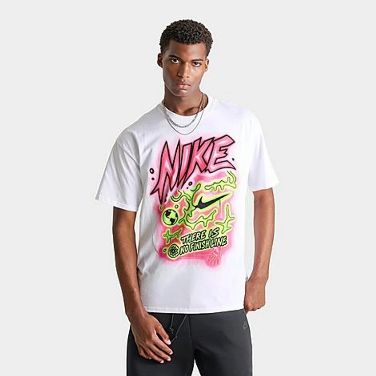 Nike Men's Sportswear No Finish Line Airbrush Graphic T-Shirt in White Size: Small