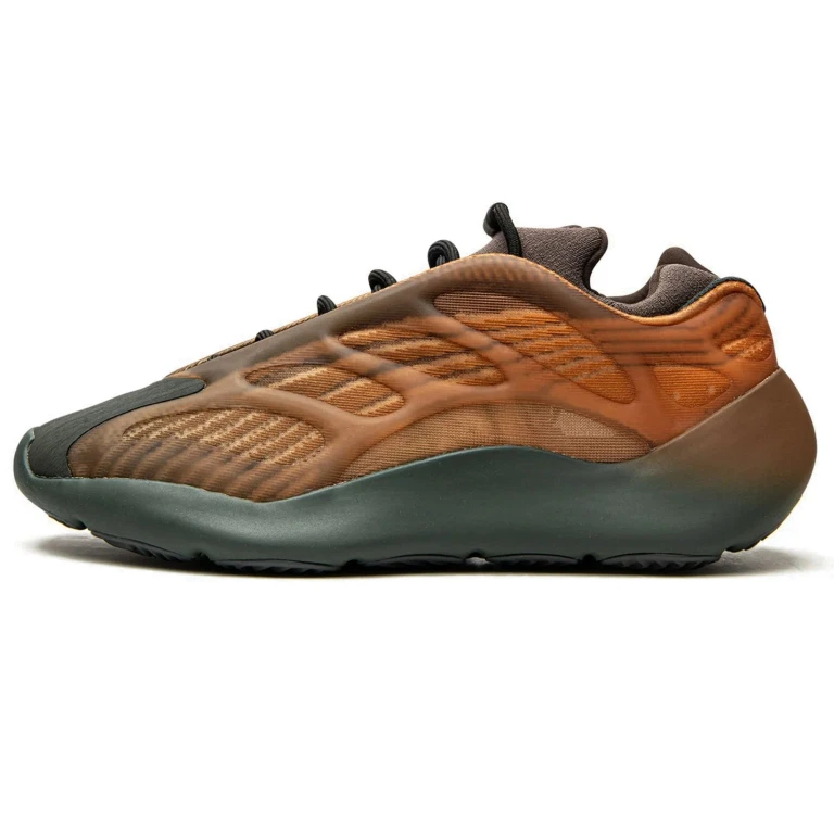 Men's Yeezy 700 V3 Sneakers