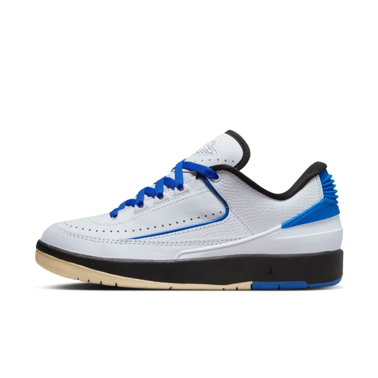 Women's Retro 2 Low 'Varsity Royal ' Sneakers