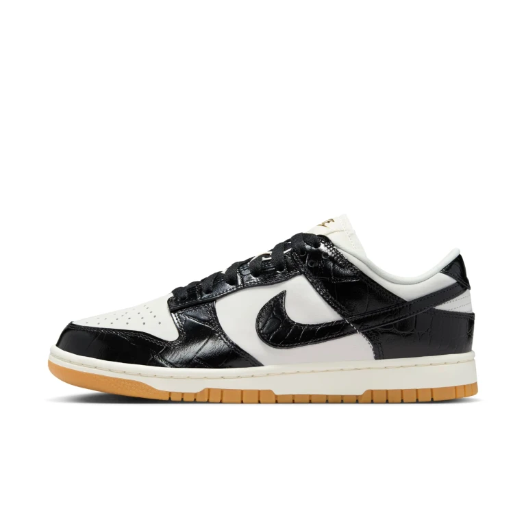Women's Dunk Low Lx Sneakers