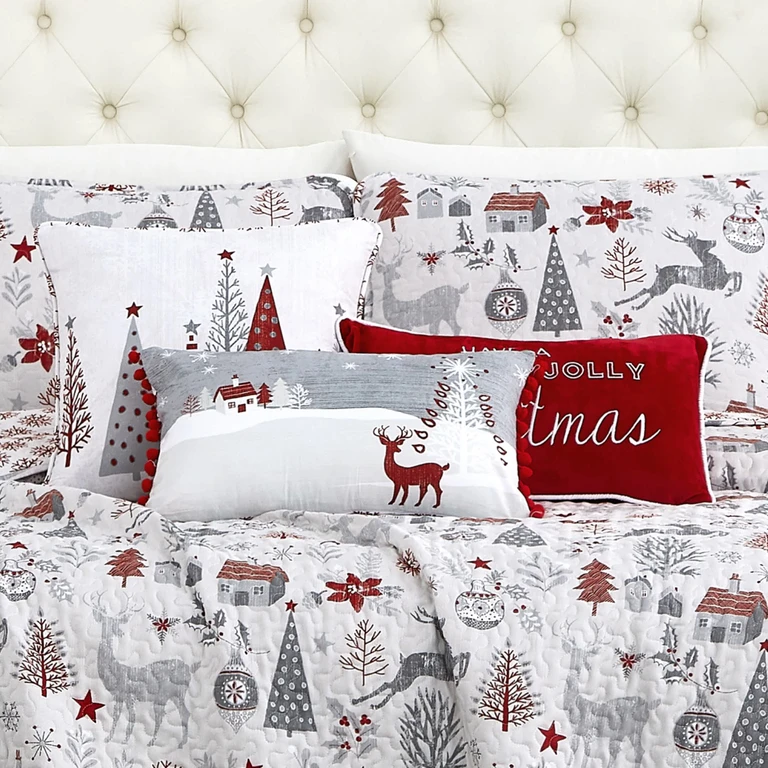 Holly Jolly Lane Quilt Set