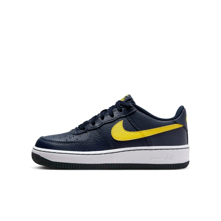Grade School Air Force 1 Gs Sneakers