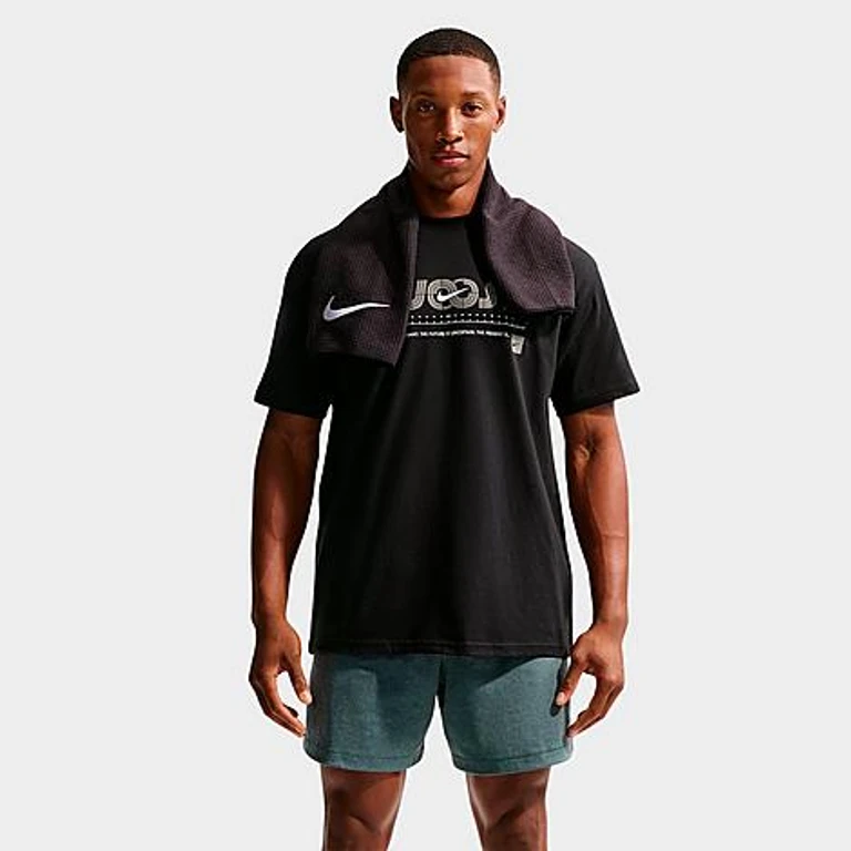 Nike Men's Train Infinity Training T-Shirt in Black Size: Small