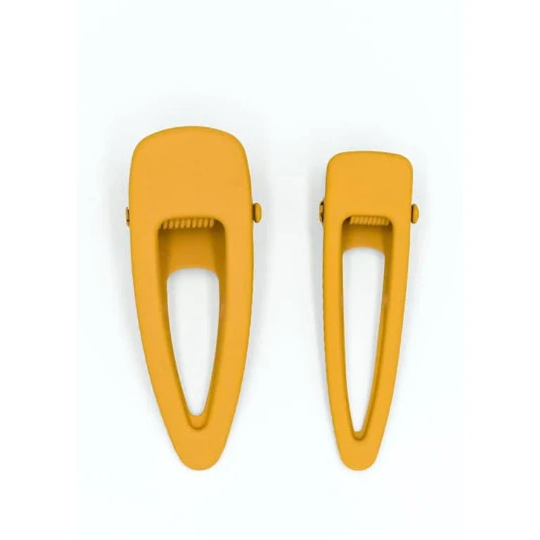 Matte clip of 2