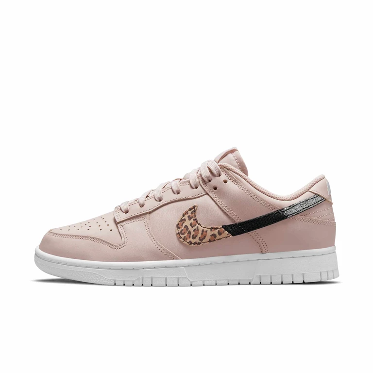 Women's Dunk Low Se 'Primal Pink' Sneakers