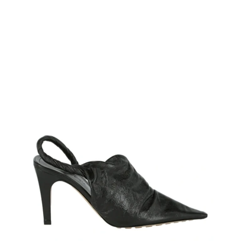 Bottega Veneta Bv Point Leather Pumps