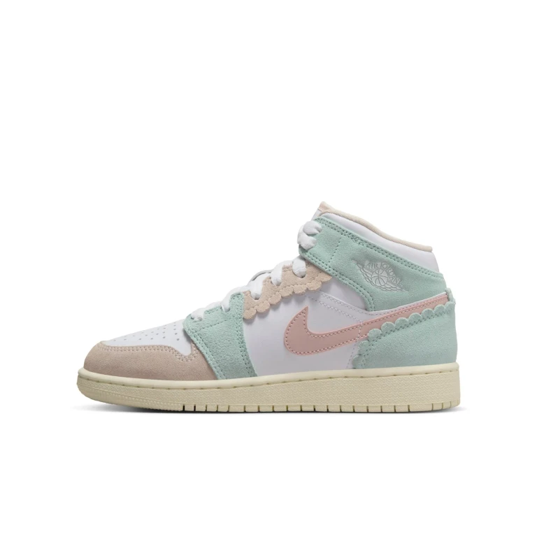 Grade School Retro 1 Mid Se 'Pink Oxford Gs' Sneakers