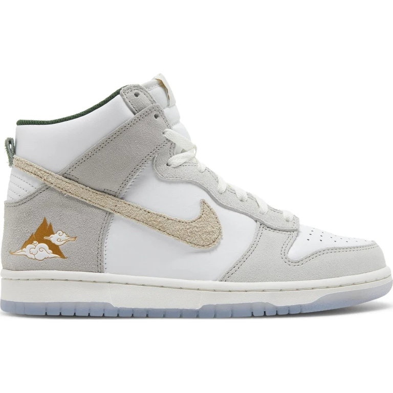Grade School Dunk High 'Gold Mountain Gs' Sneakers