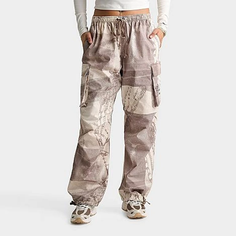 Women's Sportswear Dysto Mid-Rise Oversized Cargo Pants in Mink/Sail Size: XS