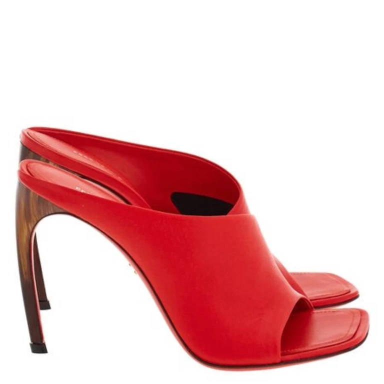 Ferragamo Nymphe X5 Nappa Leather Sandals (01H788 772915)