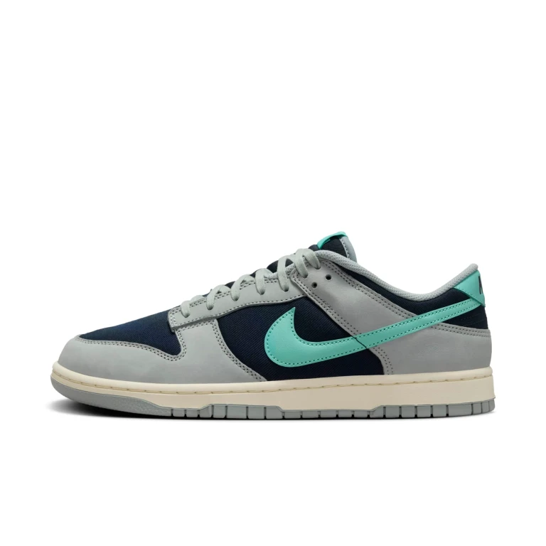 Men's Dunk Low Retro Premium Sneakers