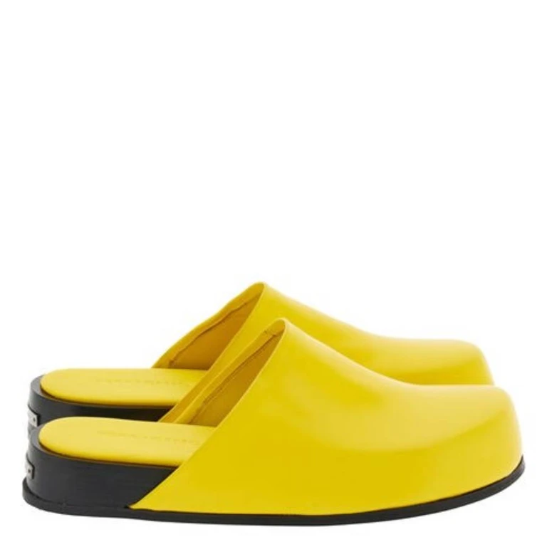 Dassa Leather Round-Toe Mules